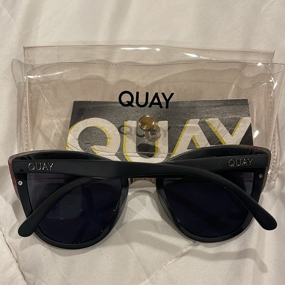 Quay My Girl Sunglasses - Picture 3 of 3